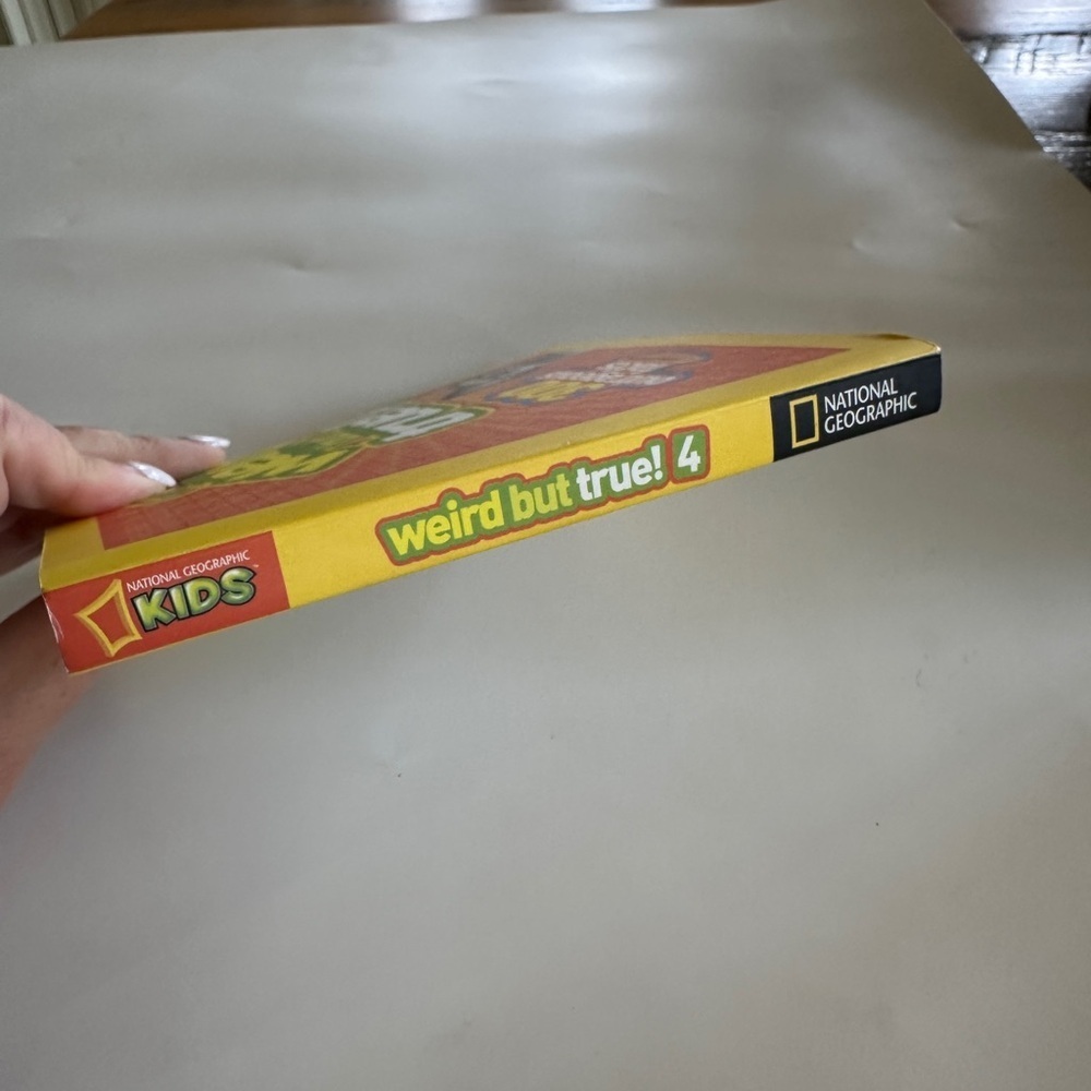 National Geographic Kids Weird But True! 4 Book - 300 Outrageous Facts Paperback - Picture 3 of 7